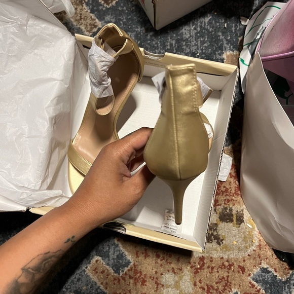 New In Box Heels - Picture 3 of 4